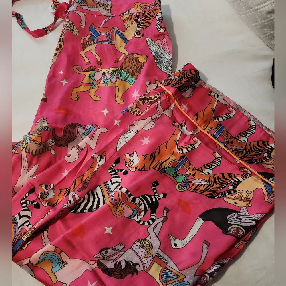 NEW Karen Mabon Long-Sleeve Carousel Pajama Set - Picture 7 of 10